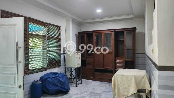 For Sale! Premium House LT 200m2 Desain Elegan di Muara Karang For Sale! Premium House LT 200m2 Desain Elegan di Muara Karang