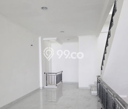Ruko untuk disewa di Kelapa Gading punya LT 90m2 & LB 293m2 harga sewa kompetitif Ruko untuk disewa di Kelapa Gading punya LT 90m2 & LB 293m2 harga sewa kompetitif