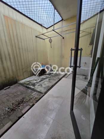 Rumah Elit Modern Tanpa Renovasi di Kayu Putih Jakarta Timur Rumah Elit Modern Tanpa Renovasi di Kayu Putih Jakarta Timur