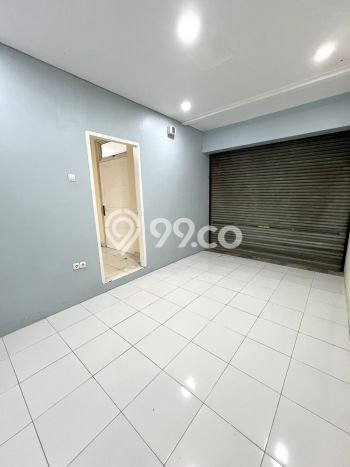 Disewakan! Rumah 3 Kamar Tidur &
3 Kamar Mandi di Kayu Putih, Jakarta Timur Disewakan! Rumah 3 Kamar Tidur &
3 Kamar Mandi di Kayu Putih, Jakarta Timur