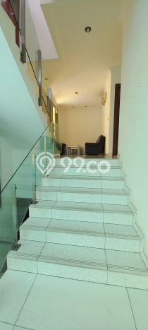 Disewakan! Rumah 6 Kamar Tidur &
6 Kamar Mandi di Ancol, Jakarta Utara Disewakan! Rumah 6 Kamar Tidur &
6 Kamar Mandi di Ancol, Jakarta Utara
