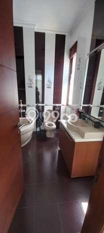 Disewakan! Rumah 6 Kamar Tidur &
6 Kamar Mandi di Ancol, Jakarta Utara Disewakan! Rumah 6 Kamar Tidur &
6 Kamar Mandi di Ancol, Jakarta Utara