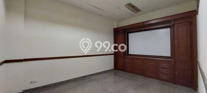 Ruko disewakan lokasi strategis Kelapa Gading Jakarta Utara 300m2 Ruko disewakan lokasi strategis Kelapa Gading Jakarta Utara 300m2