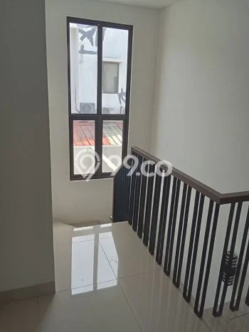 Disewakan! Rumah 2 Kamar Tidur &
2 Kamar Mandi di Jakarta Garden City, Jakarta Timur Disewakan! Rumah 2 Kamar Tidur &
2 Kamar Mandi di Jakarta Garden City, Jakarta Timur