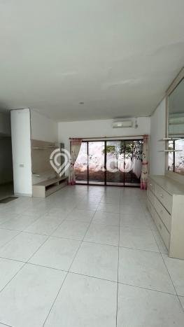 Disewakan Rumah Harga Terjangkau di Jakarta Garden City Jakarta Timur dengan 3 Kamar Tidur Disewakan Rumah Harga Terjangkau di Jakarta Garden City Jakarta Timur dengan 3 Kamar Tidur