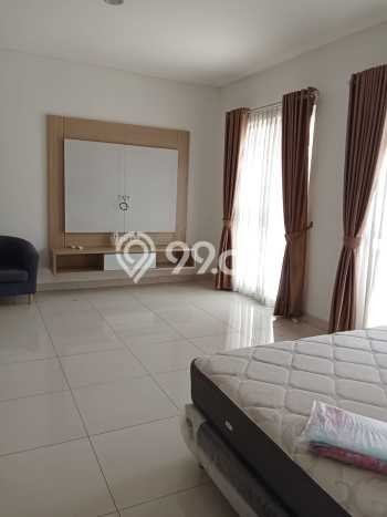Disewakan! Rumah 4 Kamar Tidur &
3 Kamar Mandi di Jakarta Garden City, Jakarta Timur Disewakan! Rumah 4 Kamar Tidur &
3 Kamar Mandi di Jakarta Garden City, Jakarta Timur