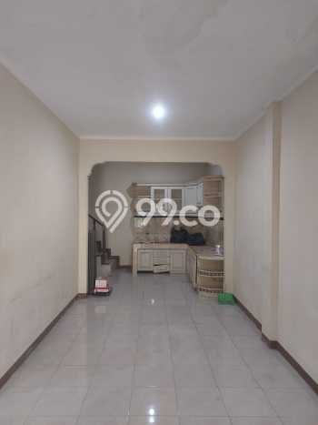 For Sale Hunian Rumah Terawat 5 KT di Pejuang, Bekasi For Sale Hunian Rumah Terawat 5 KT di Pejuang, Bekasi