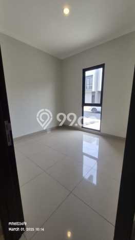 Rumah area Summarecon Crown Gading, 3 KT, Lingkungan Berkembang Rumah area Summarecon Crown Gading, 3 KT, Lingkungan Berkembang