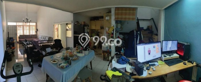 SPECIAL OFFER! Rumah Nyaman di Buah Batu, LT 153m2m² LB 300m2m² SPECIAL OFFER! Rumah Nyaman di Buah Batu, LT 153m2m² LB 300m2m²