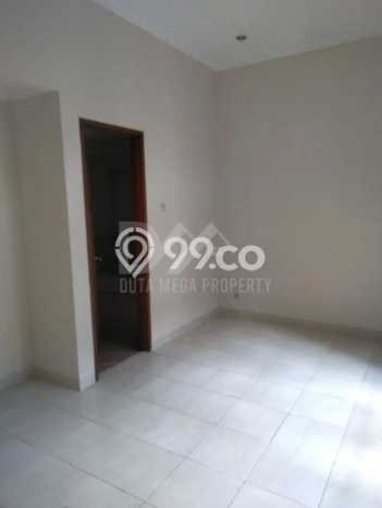 Rumah Sewa Tangerang Selatan LT 204m2 LB 180m2 Area Bintaro Rumah Sewa Tangerang Selatan LT 204m2 LB 180m2 Area Bintaro