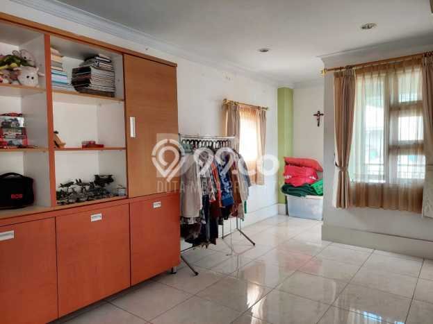 For Sale Hunian Rumah Nyaman 3 Kamar di Graha Raya, Tangerang For Sale Hunian Rumah Nyaman 3 Kamar di Graha Raya, Tangerang