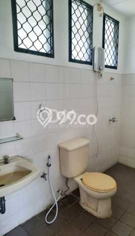 Rumah Disewakan Tangerang Selatan LT 300m2 LB 225m2 Kawasan Bintaro Rumah Disewakan Tangerang Selatan LT 300m2 LB 225m2 Kawasan Bintaro