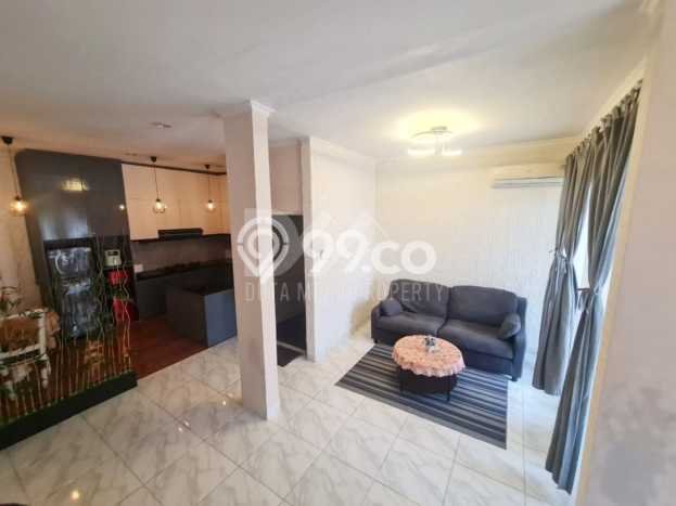 Rumah Luas Asri 3 KT Siap Huni di Graha Raya Tangerang Rumah Luas Asri 3 KT Siap Huni di Graha Raya Tangerang