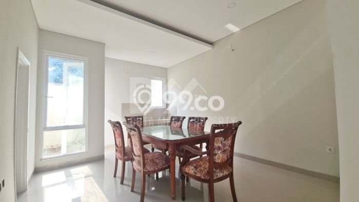 Dijual Rumah Eksklusif 3 KT di Graha Raya, Tangerang Dijual Rumah Eksklusif 3 KT di Graha Raya, Tangerang