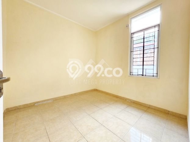 Jual Rumah Strategis Bagus Punya 2 KT di Pinang Tangerang SHM Jual Rumah Strategis Bagus Punya 2 KT di Pinang Tangerang SHM