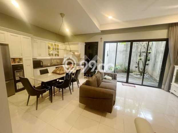 Rumah Luxury Modern Siap Huni di Bintaro Jakarta Selatan Rumah Luxury Modern Siap Huni di Bintaro Jakarta Selatan