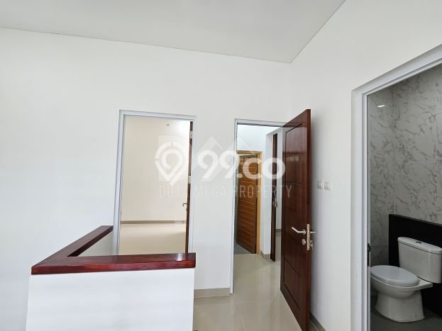 Rumah Minimalis 3 Kamar LT 72m2 di Graha Raya Rumah Minimalis 3 Kamar LT 72m2 di Graha Raya