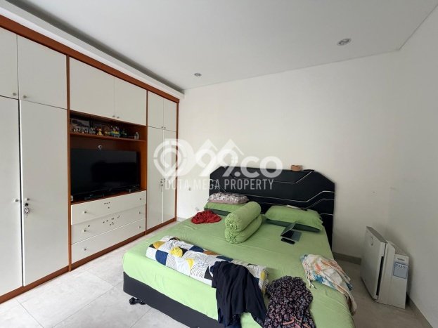 Rumah Elit Modern Tanpa Renovasi di Graha Raya Tangerang Rumah Elit Modern Tanpa Renovasi di Graha Raya Tangerang