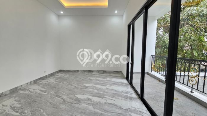 Ready to Use! Luxury House LT 440m2 Desain Elegan di Bintaro Ready to Use! Luxury House LT 440m2 Desain Elegan di Bintaro