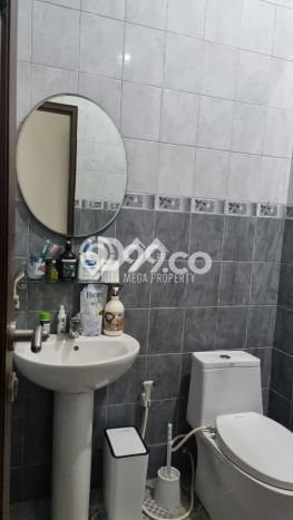 Hunian Mewah LB 300m2 Siap Pakai Desain Elegan di Ciparigi, Bogor Hunian Mewah LB 300m2 Siap Pakai Desain Elegan di Ciparigi, Bogor