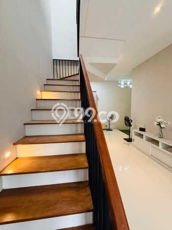 Rumah Modern Cantik 4 KT Siap Huni di BSD Rumah Modern Cantik 4 KT Siap Huni di BSD