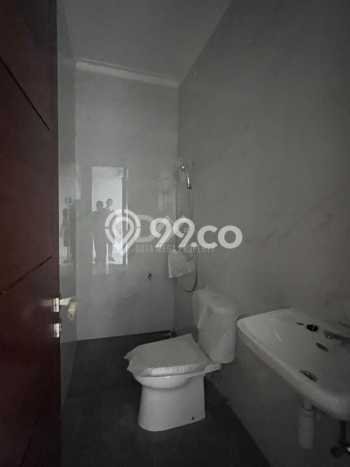 Jual Rumah Eksklusif 3 KT di Kav DKI, Jakarta Barat Jual Rumah Eksklusif 3 KT di Kav DKI, Jakarta Barat