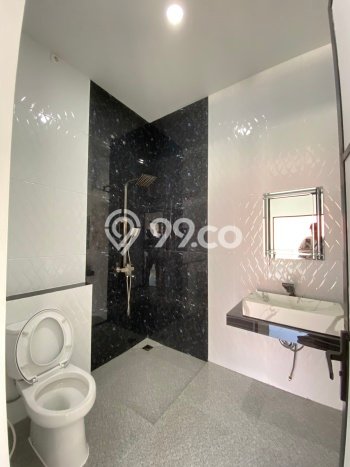 Rumah Luxury Modern Siap Huni di BSD Nusaloka Tangerang Rumah Luxury Modern Siap Huni di BSD Nusaloka Tangerang