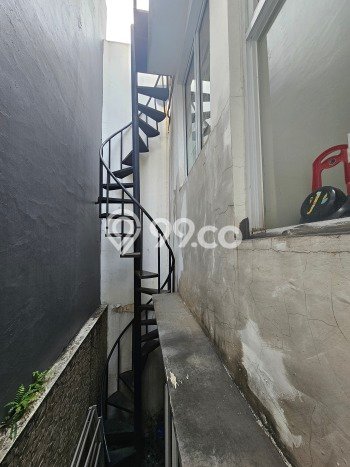 Rumah Asri di BSD, 3 KM, Area Tenang, LT 128m2m² LB 150m2m² Rumah Asri di BSD, 3 KM, Area Tenang, LT 128m2m² LB 150m2m²