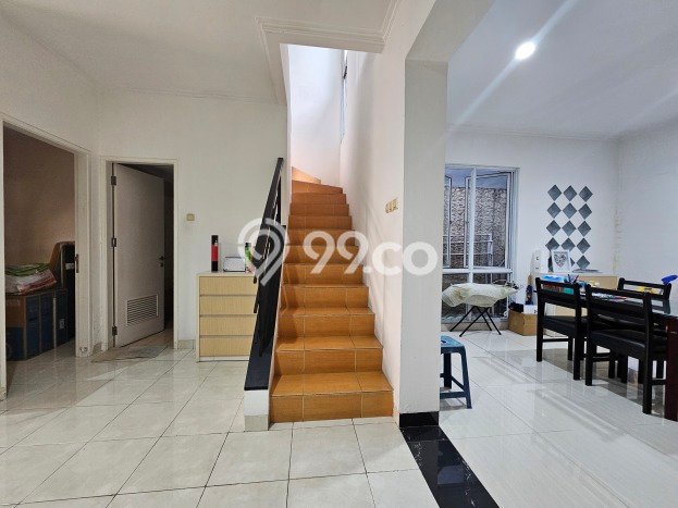 Rumah Asri di BSD, 3 KM, Area Tenang, LT 128m2m² LB 150m2m² Rumah Asri di BSD, 3 KM, Area Tenang, LT 128m2m² LB 150m2m²