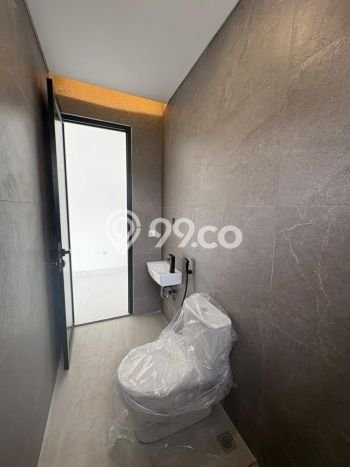 Rumah Luxury Modern Tanpa Renovasi di Citra Garden Jakarta Barat Rumah Luxury Modern Tanpa Renovasi di Citra Garden Jakarta Barat