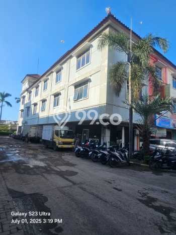 Ruko Bagus Dijual LB 196m2 Lokasi Strategis Jakarta Barat Area Cocok untuk Bisnis Ruko Bagus Dijual LB 196m2 Lokasi Strategis Jakarta Barat Area Cocok untuk Bisnis