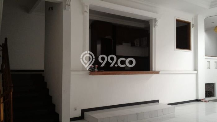 Rumah Elit LB 600m2 Siap Huni Desain Elegan di Permata Buana, Jakarta Barat Rumah Elit LB 600m2 Siap Huni Desain Elegan di Permata Buana, Jakarta Barat