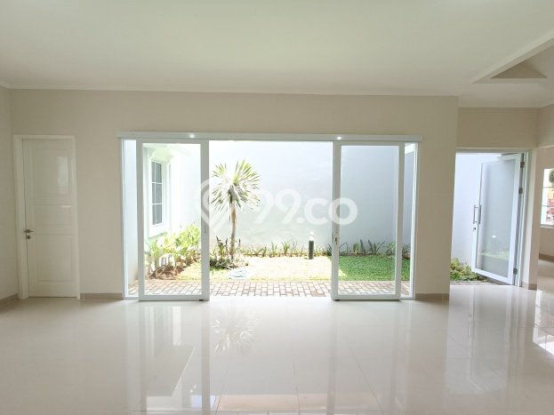 Dijual Rumah Mewah Elegan Dengan View Cantik di Gading Serpong, Tangerang Dijual Rumah Mewah Elegan Dengan View Cantik di Gading Serpong, Tangerang