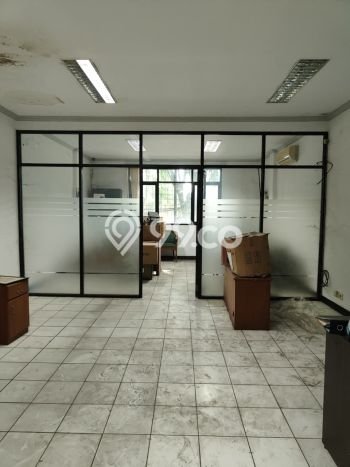 Ruko Dijual di Jakarta Barat LT 138m2 & LB 240m2 Lokasi Terbaik! Ruko Dijual di Jakarta Barat LT 138m2 & LB 240m2 Lokasi Terbaik!