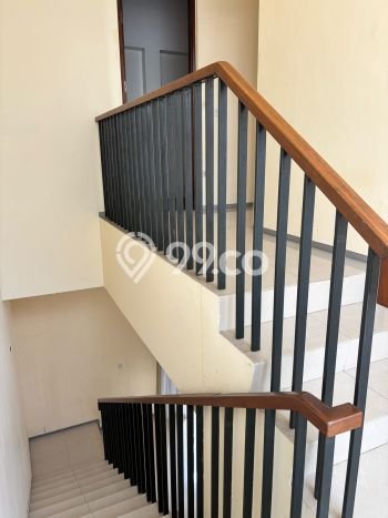 Rumah Modern Minimalis 3 KT Bisa Langsung Pindah di BSD Rumah Modern Minimalis 3 KT Bisa Langsung Pindah di BSD