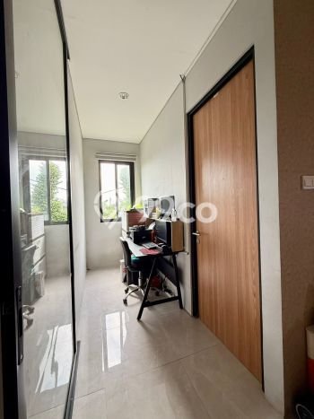 Ready to Use! Premium House LT 144m2 Desain Elegan di Grand Wisata Ready to Use! Premium House LT 144m2 Desain Elegan di Grand Wisata