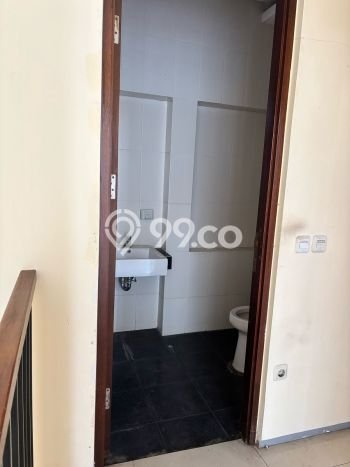 Rumah Modern Minimalis 3 KT Bisa Langsung Pindah di BSD Rumah Modern Minimalis 3 KT Bisa Langsung Pindah di BSD