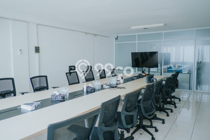 Ruko Bagus LT 75m2 LB 300m2 Dijual di Central Park Jakarta Barat Ruko Bagus LT 75m2 LB 300m2 Dijual di Central Park Jakarta Barat