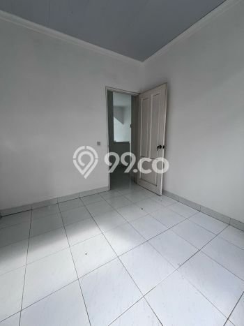 Hot Offer Hunian Mewah Ideal dan Luas di Taman Surya, Jakarta Barat Hot Offer Hunian Mewah Ideal dan Luas di Taman Surya, Jakarta Barat