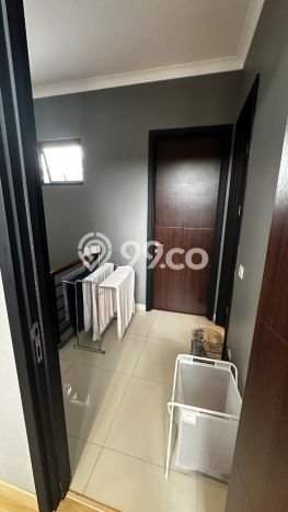 Ready to Use! Luxury House LT 162m2 Desain Elegan di BSD City Ready to Use! Luxury House LT 162m2 Desain Elegan di BSD City
