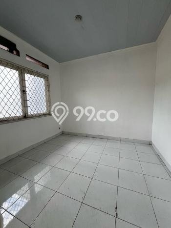 Hot Offer Hunian Mewah Ideal dan Luas di Taman Surya, Jakarta Barat Hot Offer Hunian Mewah Ideal dan Luas di Taman Surya, Jakarta Barat
