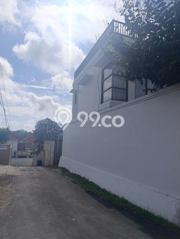 KESEMPATAN EMAS! Vila di , Area 450m2m², Lokasi Eksklusif dengan keamanan terjamin KESEMPATAN EMAS! Vila di , Area 450m2m², Lokasi Eksklusif dengan keamanan terjamin