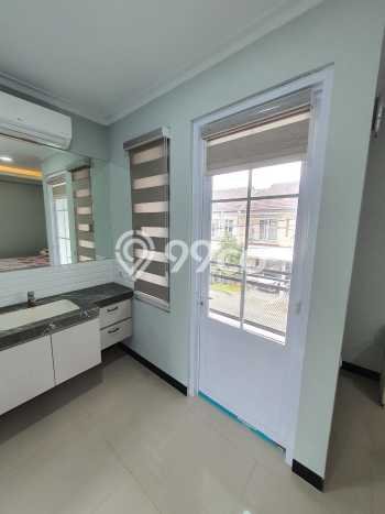 Jual Rumah Eksklusif 2 KT di Taman Kopo Indah, Bandung Jual Rumah Eksklusif 2 KT di Taman Kopo Indah, Bandung