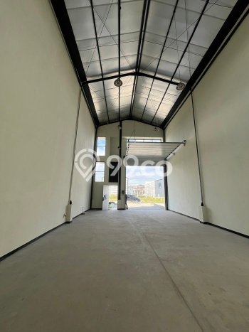 LOKASI PREMIUM! Gudang di Batujajar, Luas 136m², Mainroad, Area Komersial LOKASI PREMIUM! Gudang di Batujajar, Luas 136m², Mainroad, Area Komersial