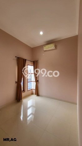 Jual Rumah Luas Elegan Dengan View Eksklusif di Cibubur, Jakarta Timur Jual Rumah Luas Elegan Dengan View Eksklusif di Cibubur, Jakarta Timur