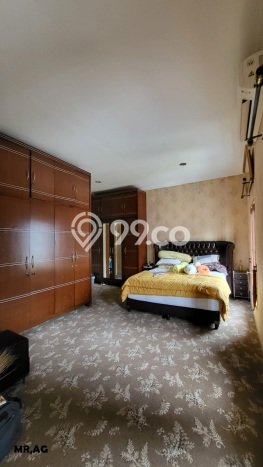 Jual Rumah Luas Elegan Dengan View Eksklusif di Cibubur, Jakarta Timur Jual Rumah Luas Elegan Dengan View Eksklusif di Cibubur, Jakarta Timur