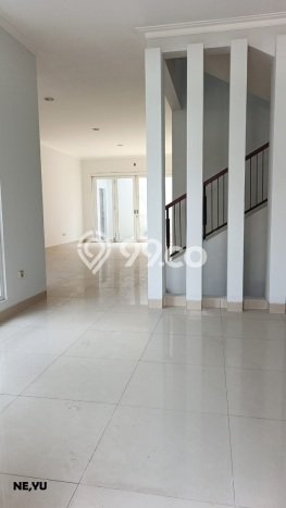 Ready to Use! Premium House LT 250m2 Desain Elegan di Kota Wisata Ready to Use! Premium House LT 250m2 Desain Elegan di Kota Wisata