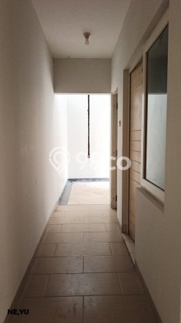 Ready to Use! Premium House LT 250m2 Desain Elegan di Kota Wisata Ready to Use! Premium House LT 250m2 Desain Elegan di Kota Wisata