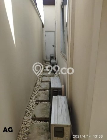 Dijual Hunian Rumah Terawat 3 Kamar di Cibubur, Depok Dijual Hunian Rumah Terawat 3 Kamar di Cibubur, Depok