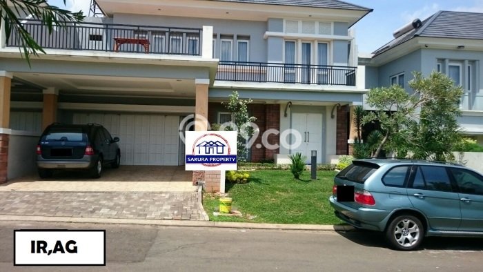 Rumah Elit LB 500m2 Siap Huni Desain Elegan di Kota Wisata, Bogor Rumah Elit LB 500m2 Siap Huni Desain Elegan di Kota Wisata, Bogor